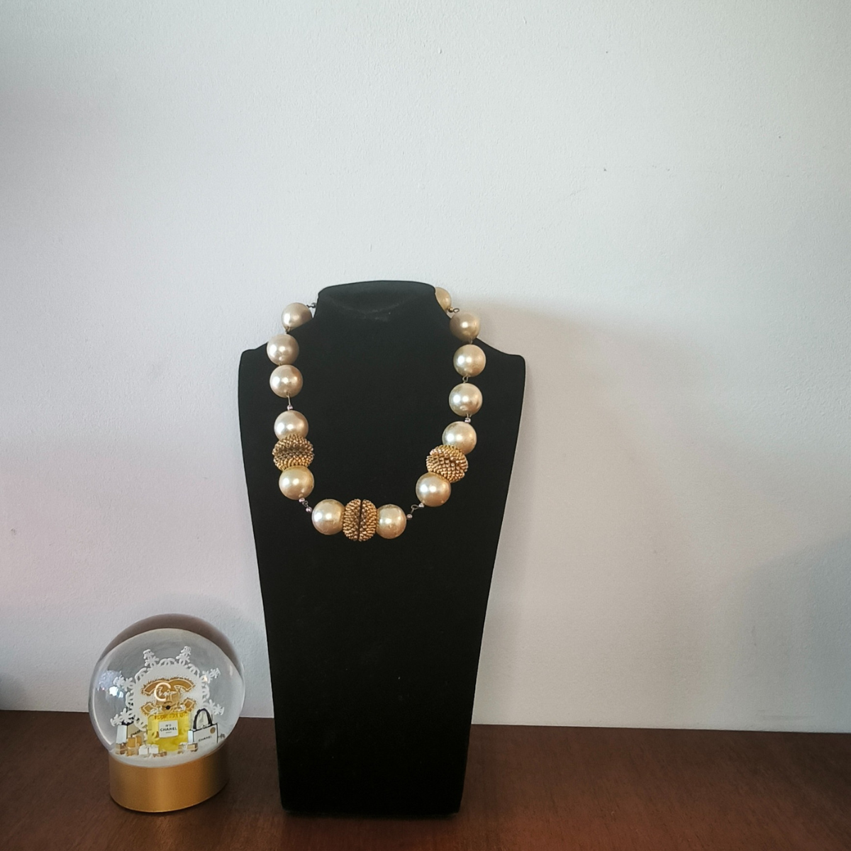 Collier ras de cou vintage grosses perles