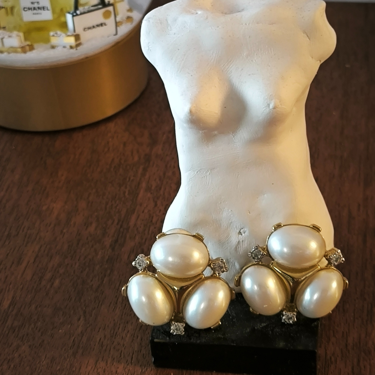 Boucles d'oreilles à clip vintage Vogue bijoux