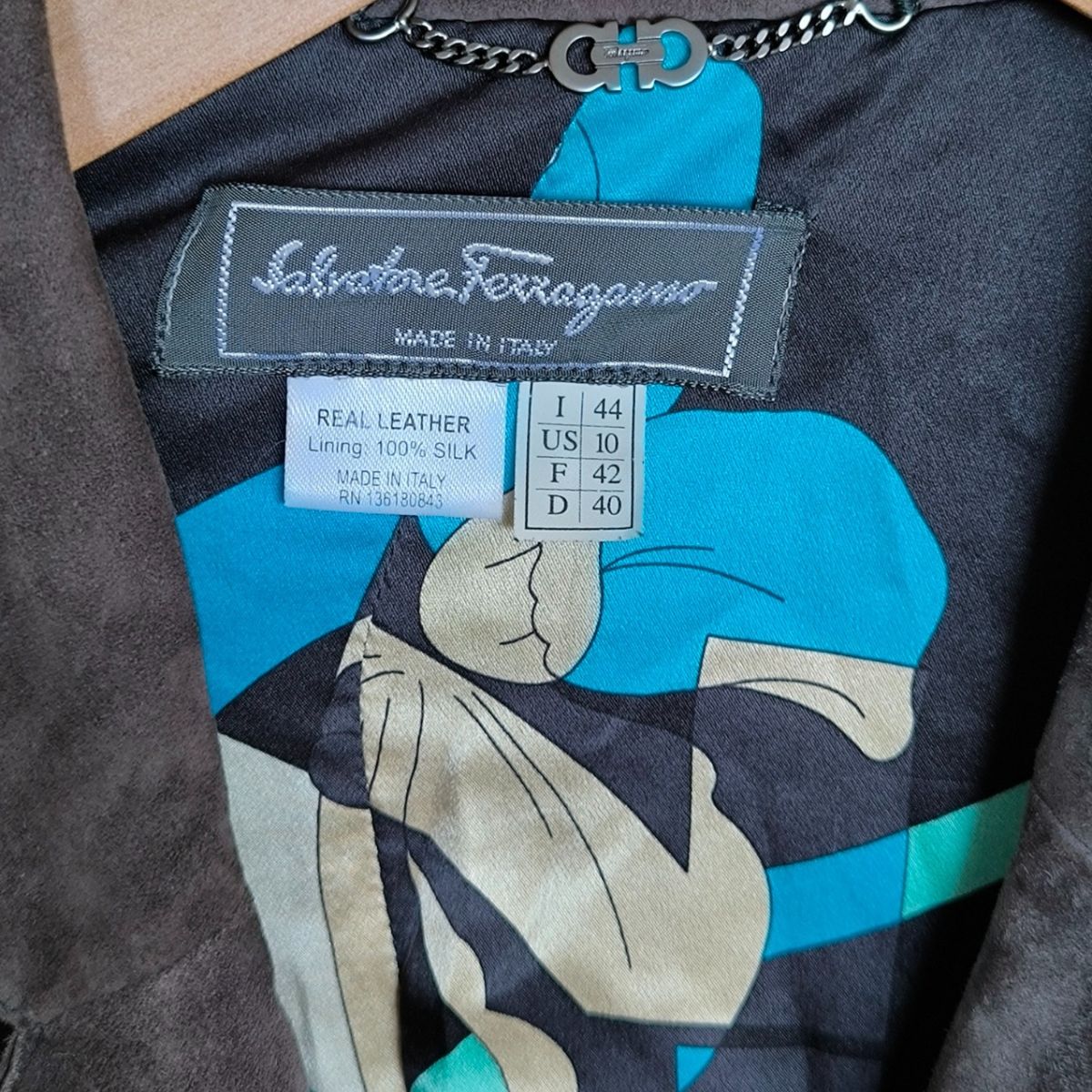 Veste en suede et soie Salvatore Ferragamo.