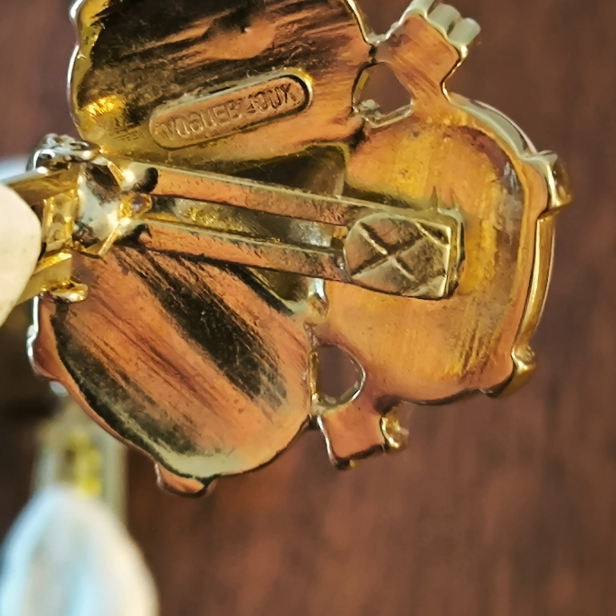 Boucles d'oreilles à clip vintage Vogue bijoux