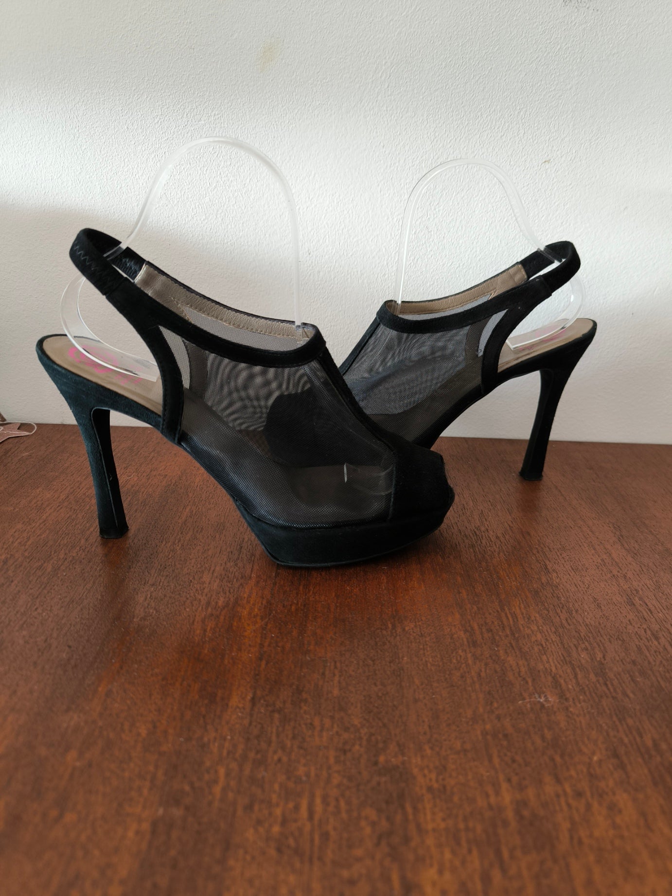 Sandales Ursula Mascaro à talons en daim et résille P38