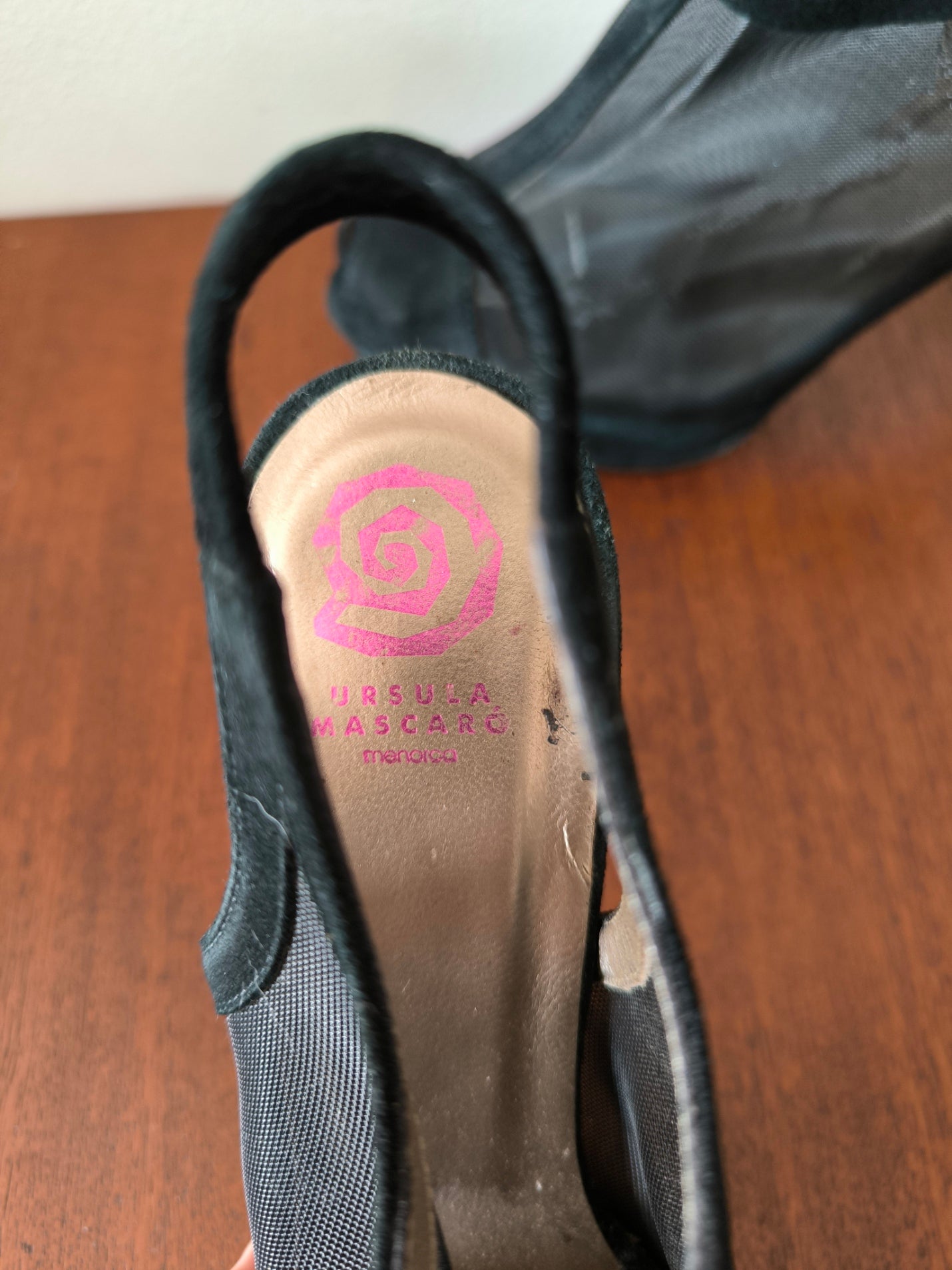 Sandales Ursula Mascaro à talons en daim et résille P38