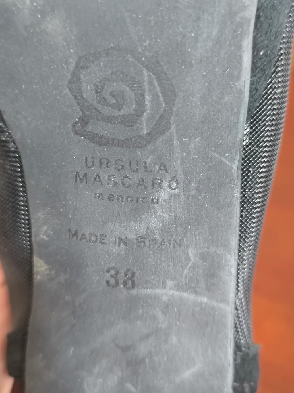 Sandales Ursula Mascaro à talons en daim et résille P38