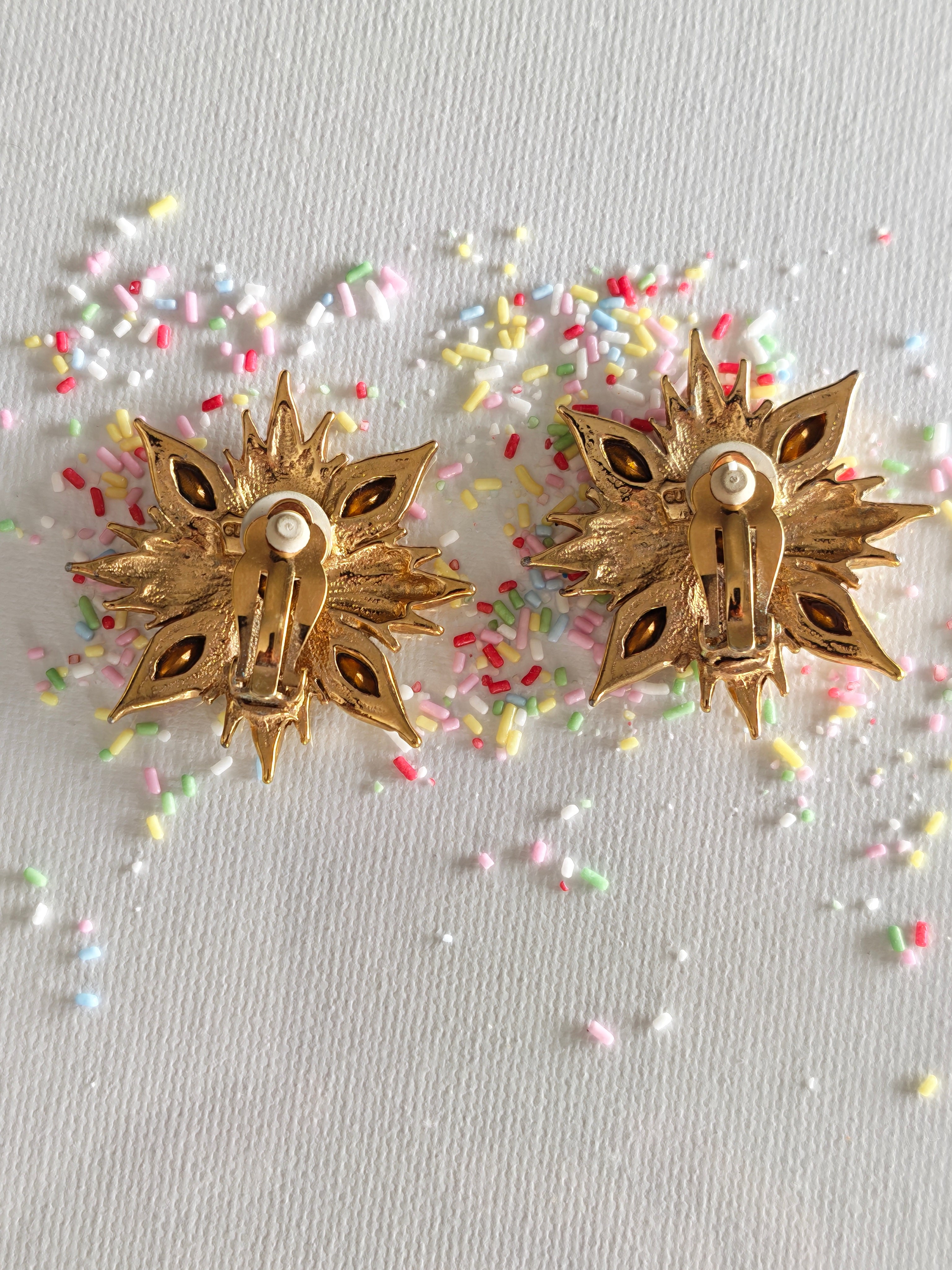 Paire de boucles d'oreilles clip Guy Laroche
